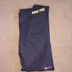 Nike leggings